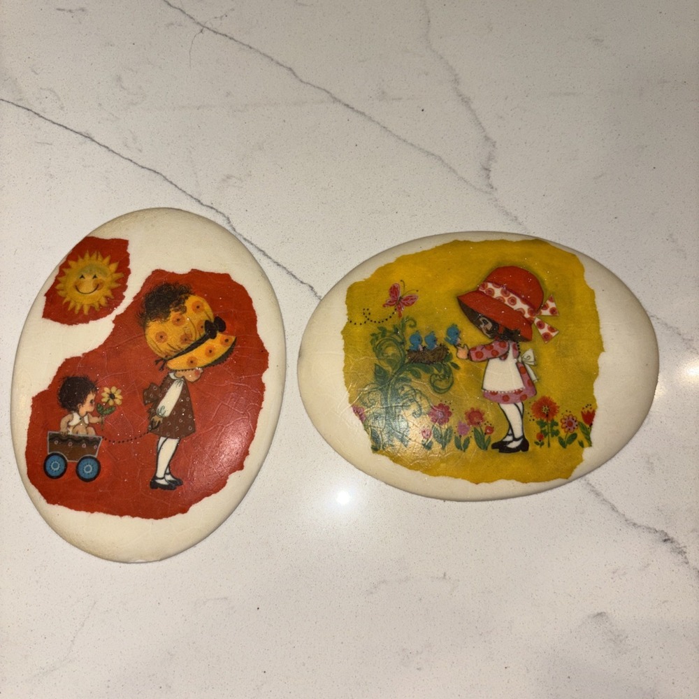 2 Vintage Small Oval Chalkware Decoupaged Wall Plaques 1970's